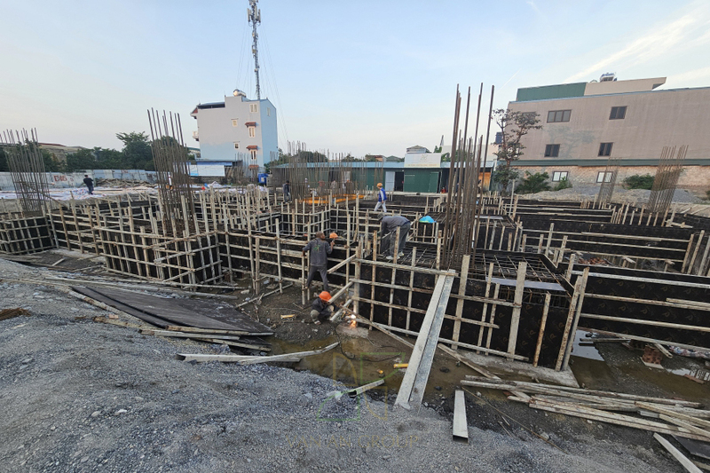 Công ty thi công xây dựng nhà ở xã hội uy tín, chuyên nghiệp 11 Gia công lắp dựng ván khuôn và đổ bê tông công trình