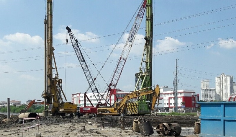 Biện pháp đảm bảo an toàn thi công cọc nhà ở xã hội 8 Máy móc thi công cọc phải được xác nhận đảm bảo an toàn