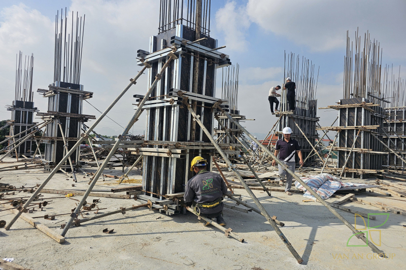 Nhà thầu thi công nhà ở xã hội tại Hà Nam 11 Thi công cột btct từng tầng đảm bảo khả năng chịu lực
